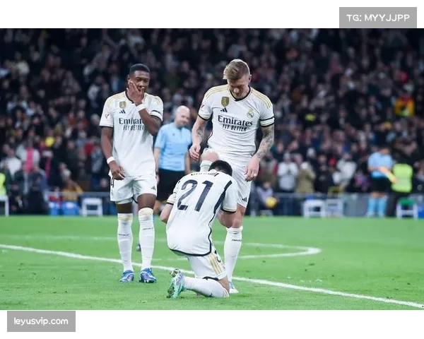 皇马防线年轻化改造 平均年龄降至23.7岁